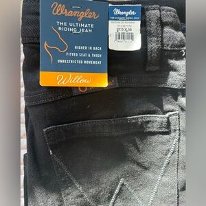 Wrangler Women’s Willow Black Ultimate Riding Jeans 27/3 x38